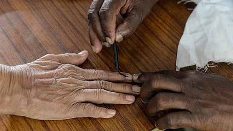 Bar Bribery Case and Other Scandals Rock Kerala as Local Body Election Prospects Worry All Parties