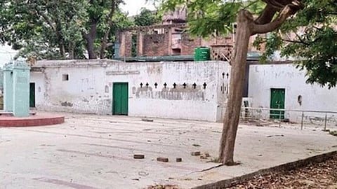 Plea in Allahabad HC seeking contempt action against authorities for demolishing Barabanki’s Gareeb Nawaz mosque