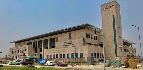 Andhra Pradesh High Court suspends government’s order which bans public meetings on roads