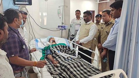 फॉलोअपः दलित परिवार से मारपीट और हत्या की जांच करने पहुँची एनसीएससी की टीम, टीआई सहित तीन पुलिसकर्मी सस्पेंड