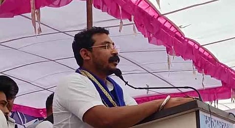 चंद्रशेखर आजाद कार्यक्रम में आए लोगों को संबोधित करते हुए. (फाइल फोटो)