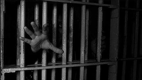 पुलिस कस्टडी में दलित युवक की मौत: 4 दिन हंगामे के बाद 5 पुलिसकर्मी सस्पेंड, 27.50 लाख मुआवजा, जानें डूंगरपुर में कैसे झुका प्रशासन?
