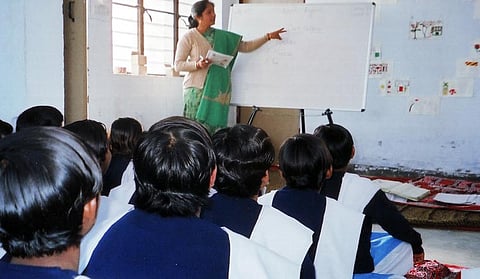अब तक की ख़बरें: बिहार शिक्षक भर्ती में बीएड डिग्रीधारी अभ्यर्थियों की प्राइमरी शिक्षक पद पर नियुक्तियां अटकी
