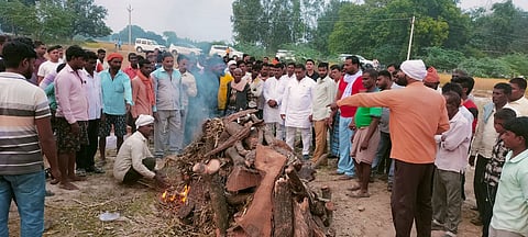 यूपी के दलित मजदूर की कश्मीर में हत्या: जानिये एयरपोर्ट से बॉडी घर लाने के लिए परिवार ने क्या किया?