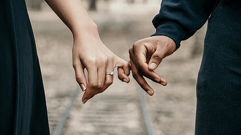 दनकौर में क्या प्रेमी युगल को कोर्ट मैरिज करने पर गांव आने से रोका गया, क्या है सच्चाई?
