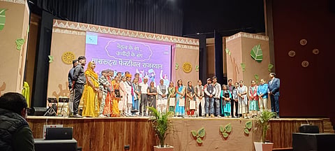 जयपुरः राजस्थान इंटरनेशनल सेंटर में मौजूद प्रतिभागी।