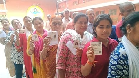 लोकसभा चुनाव 2024: इस बार मतदाताओं में उत्सुकता नहीं, क्या इसलिए घट रहा वोटिंग परसेंटेज?