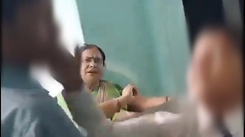 UP: मुजफ्फरनगर में स्कूली बच्चे को थप्पड़ मारने के मामले में सुप्रीम कोर्ट ने यूपी सरकार को दिए यह सख्त निर्देश..