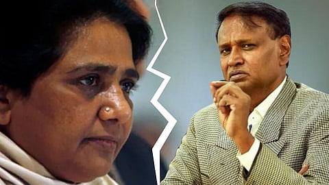 बहुजन समाज पार्टी (बसपा) की प्रमुख और उत्तर प्रदेश की पूर्व मुख्यमंत्री मायावती, व कांग्रेस नेता डॉ. उदित राज