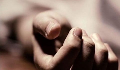 बिहार: कर्ज से परेशान परिवार ने खाया जहर, दंपति की मौत