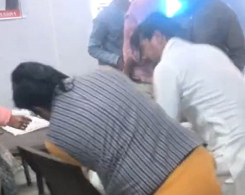 MP: भोपाल में हिंदू युवती से शादी रचाने पहुंचे मुस्लिम युवक की पिटाई