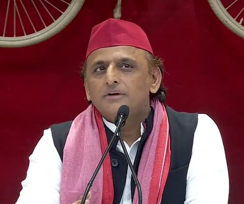 अखिलेश यादव