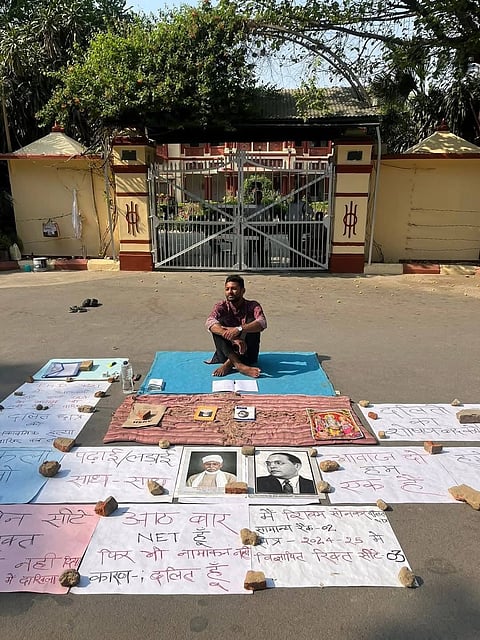शिवम सोनकर ने BHU के मालवीय शांति अनुसंधान केंद्र में 2024-25 सत्र के लिए पीस रिसर्च विषय में पीएचडी के लिए आवेदन किया था। उन्होंने सामान्य श्रेणी की RET (रिसर्च एंट्रेंस टेस्ट) परीक्षा में दूसरा स्थान हासिल किया, लेकिन उन्हें प्रवेश नहीं मिला।
