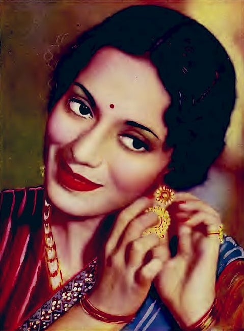 लीला चिटनिस ने अपने नाटकों और फिल्मों के ज़रिये जातिवाद, महिलाओं की स्थिति और सामाजिक दबावों पर सवाल उठाए।