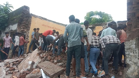 राजस्थान के झालावाड में 25 जुलाई को सरकारी स्कूल की इमारत ढहने से 7 बच्चों की मौत हो गई।