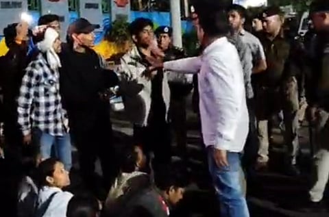भोपाल में MBBS आदिवासी छात्रा रोशनी की संदिग्ध मौत पर बढ़ा विवाद: परिजनों ने जताई हत्या की आशंका!