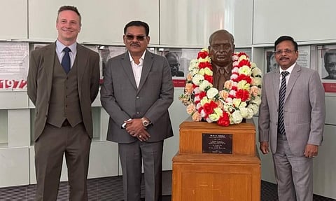 LSE में डॉ. बाबासाहेब आंबेडकर चेयर के साथ मिलकर डॉ. बाबासाहेब आंबेडकर रिसर्च एंड ट्रेनिंग इंस्टिट्यूट (BARTI) दस पीएचडी फेलोशिप भी शुरू करेगा।