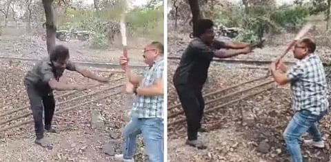 वीडियो में सुरक्षा प्रभारी आदिवासी व्यक्ति को गाली देते और हॉकी स्टिक से पीटते हुए देखे जा सकते हैं जबकि वहाँ मौजूद लोग यह सब देखते रहे।
