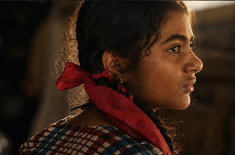 फिल्म मध्य प्रदेश में ही शूट की गई है ताकि कहानी अपने वास्तविक सामाजिक परिवेश से जुड़ी रहे।