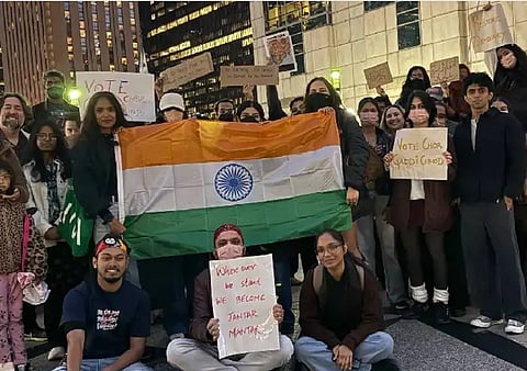 शिकागो में मतदाता सूची से नाम हटाने के आरोपों पर प्रदर्शन! प्रवासी भारतीयों ने जय भीम के साथ लगाए ‘वोट चोर, गद्दी छोड़’ के नारे