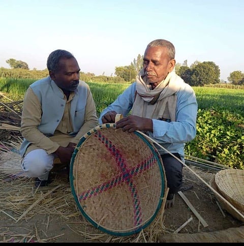 Santosh Dharkar, The National President of the Akhil Bharitya Dharkar Mahasabha( left) with artisans