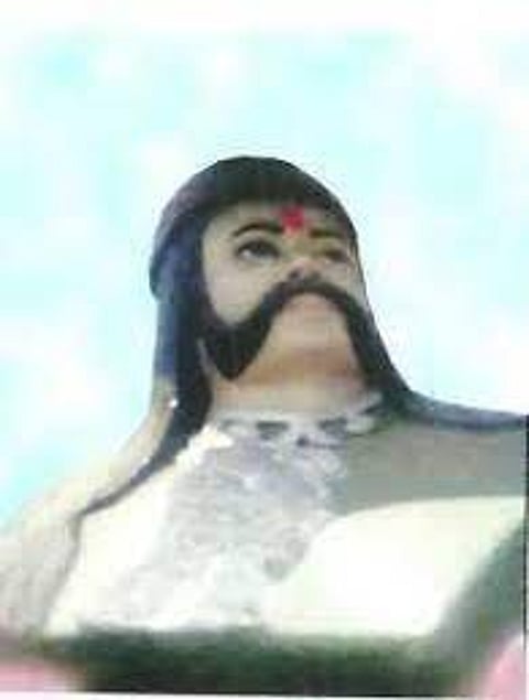 Veera Pasi, a stalwart and devoted warrior, stood by his master until his last breath, sacrificing his life for the motherland.