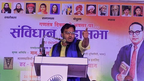 Dr. Laxman Yadav, after almost 14 years as an ad-hoc professor in the Hindi department at Zakir Husain Delhi College, was abruptly removed.