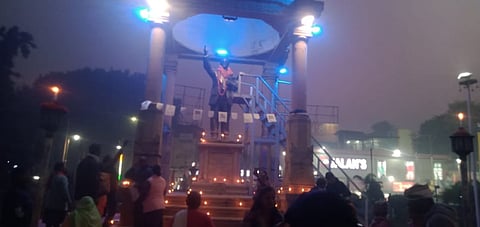 'Samanta hi Sanatan Satya Hai' campaign observed in Varanasi by lighting candles