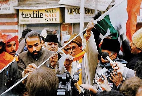 Supreme Court Verdict on Jammu & Kashmir Special Status Sparks Varied Reactions