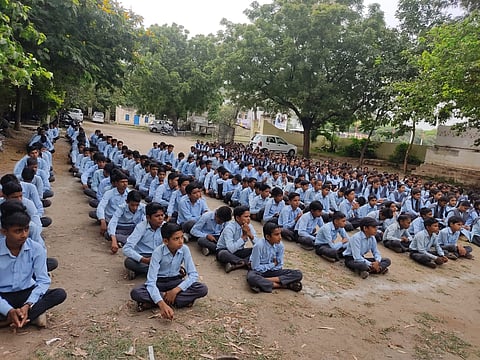 Teachers association demand temporary appointments so that schools with acute shortage of teachers do not face teaching problems and students in such schools do not suffer.
