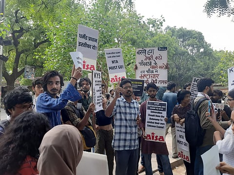 India Against NTA: Students Protestors Call for an Indefinite Strike , Detained by Delhi Police