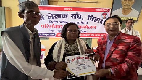 Adivasi Poet Nitisha Khalkho Honored with Savitribai Phule Award