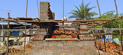 Resume Temple Construction