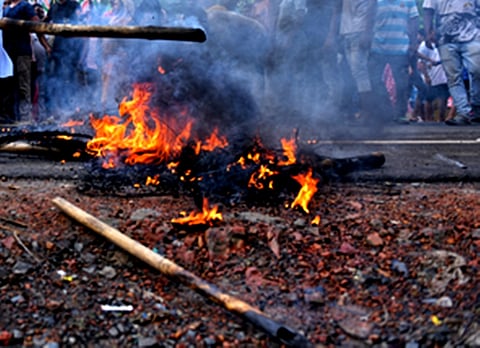 Murshidabad violence: Calcutta HC forms 3-member panel for rehabilitation of displaced people