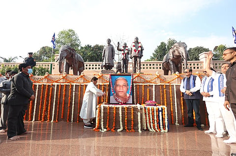 BSP Supremo Mayawati offering floral tributes to Kanshiram on his birth anniversary.
