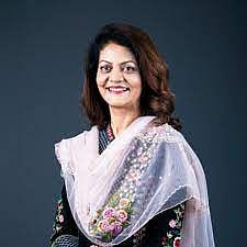 Dr Rashmi Saluja
