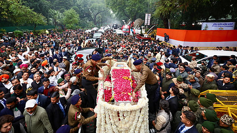 India bids farewell to former PM Manmohan Singh with full state honours