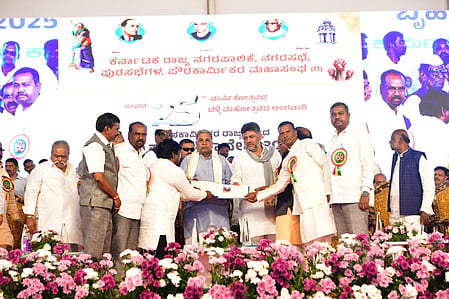 Karnataka govt to grant permanent employment for civic workers on May 1