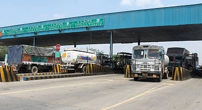Union government launches Rs 3,000 FASTag annual pass for cars to ease highway drive