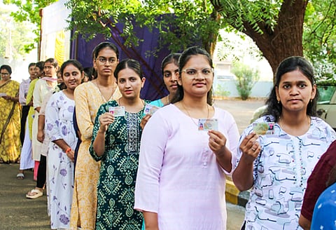 Cash-for-votes, Congress-SDPI clash disrupt Karnataka bye-polls