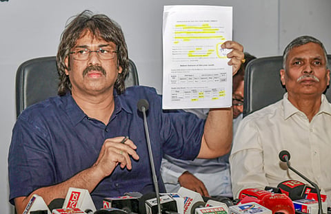 Karnataka Education Minister demands scrapping of NTA over NEET paper leak crisis