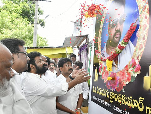 YSCP leaders paying homage to Perupogu Kranthi Kumar