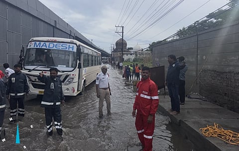 Torrential rain lashes Hyderabad, floodwater enters homes in Ameenpur colony