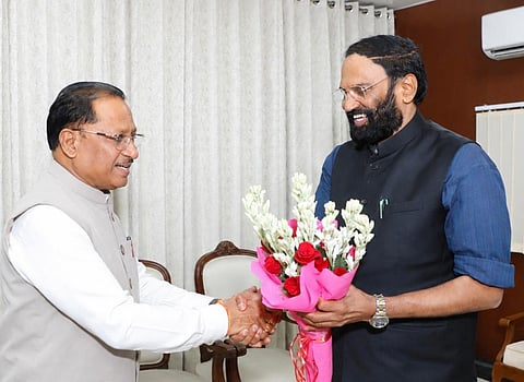 Chattisgarh CM Vishnu Deo Sai with Telangana irrigation minister Uttam Kumar Reddy.