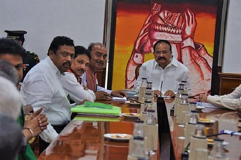 Amaravati row: Farmers’ delegation meets VP Venkaiah Naidu, seeks his intervention