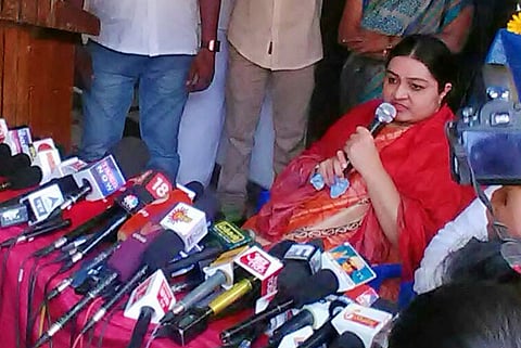 Deepa Jayakumar to contest RK Nagar bye-polls, AIADMK divided on candidate