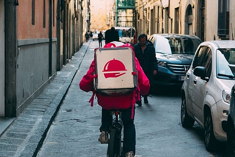 FSSAI directs Swiggy, Zomato and others to delist non-licensed restaurants