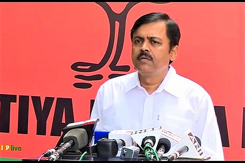 BJP MP says Naidu went to US for 'fake' UN event, AP CMO releases invite letter