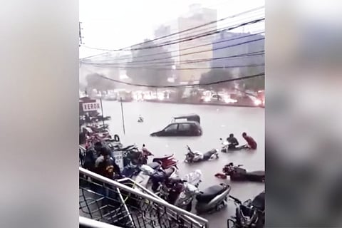 Waist-deep water overflowing at Shaikpet, Hyderabad