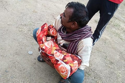 Attempt to bury alive baby girl near Hyderabad's Jubilee bus station, grandad held